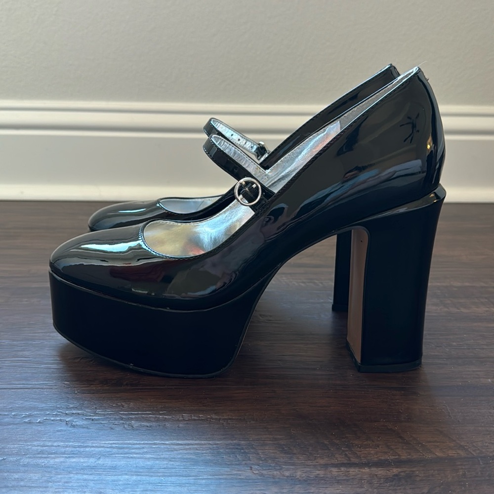 Mix No. 6 Aaralyna Platform Mary Jane Pump